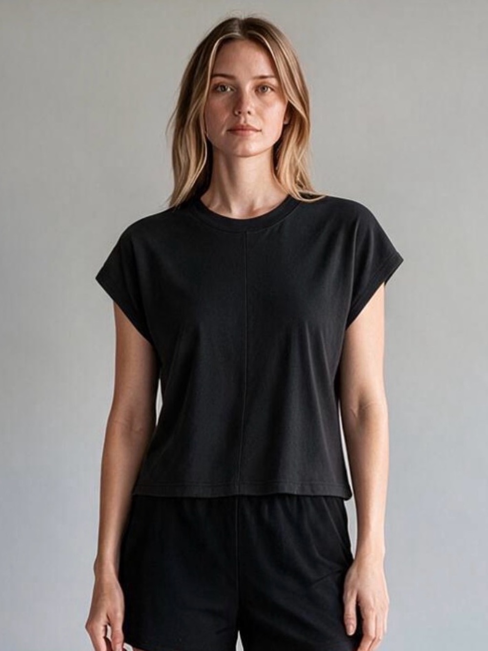 Girlfriend Collective Black Cap-Sleeve Cotton blend soft black Tee